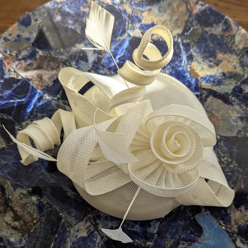 Vintage Cream fascinator